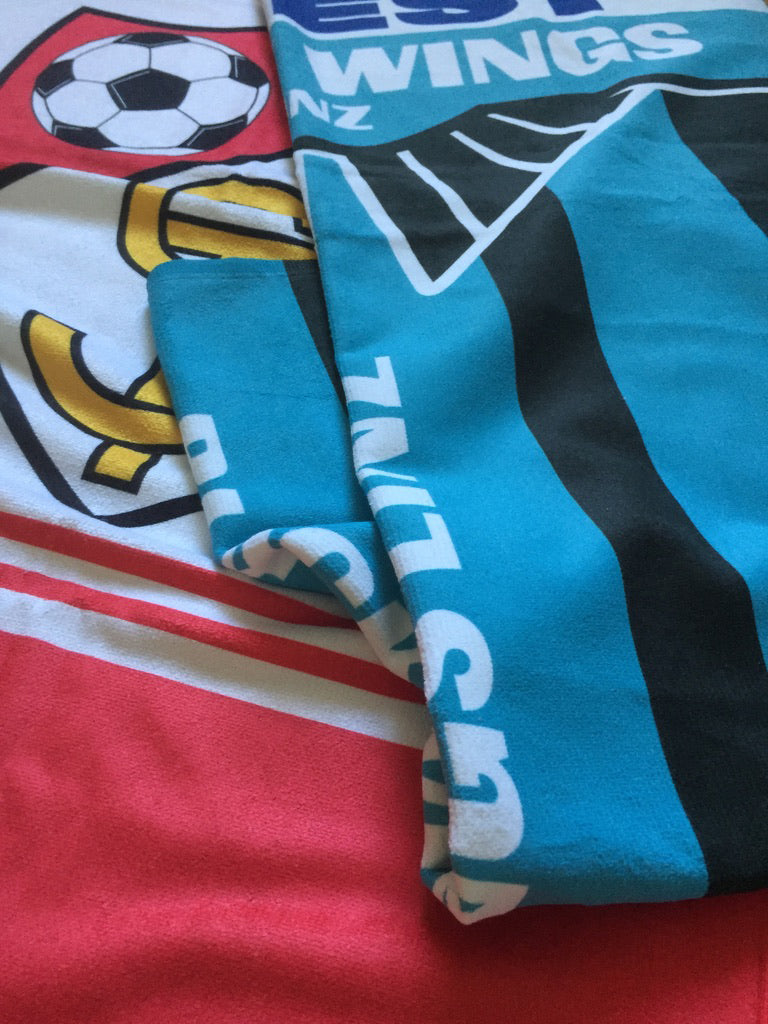 Weihnachtsfeier Merchandise – Badetücher und Trendprodukte